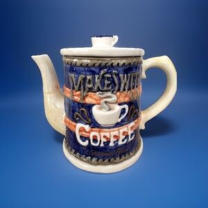 Vintage 1995 Cardinal Inc Chez Cafe Ceramic Coffee Pot “Makeswell Coffee” w/ Box